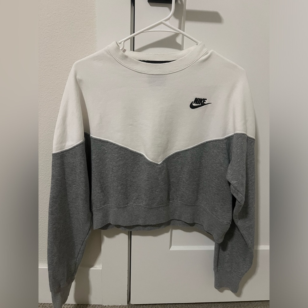 Nike sweater